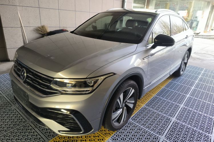 Volkswagen Tiguan X 2021 immagine di auto #2