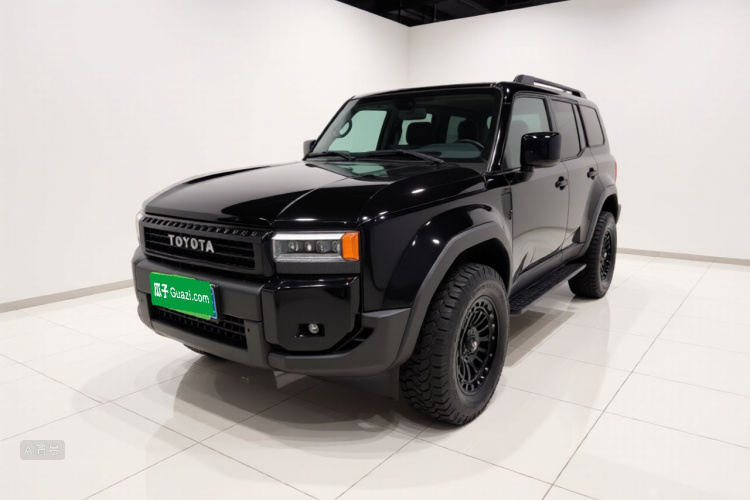 Toyota Land Cruiser Prado 2025 car image #2