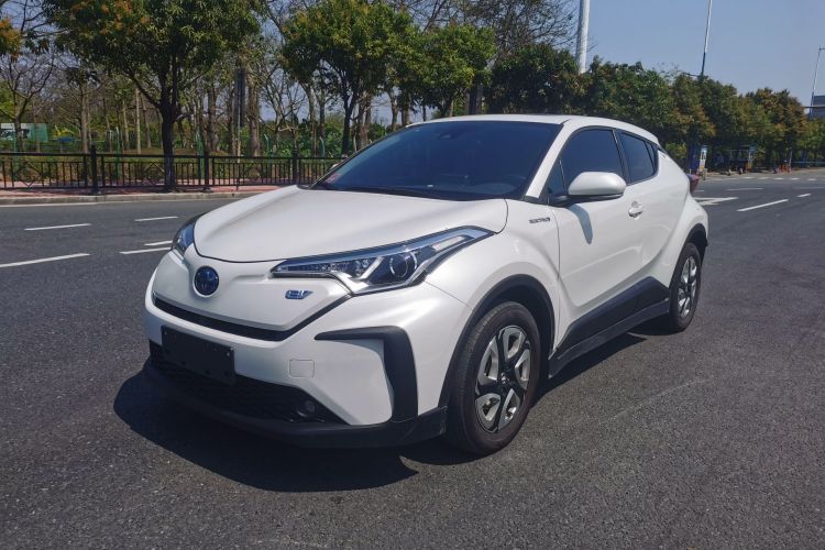 Toyota C-HR EV 2021 car image #2