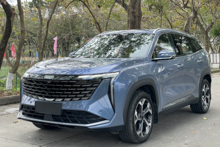 GEELY Boyue L 2024 car image #2
