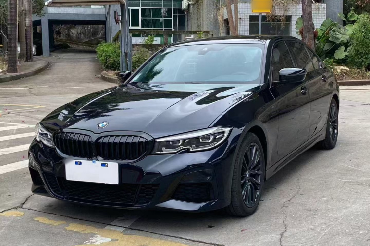BMW 3 Series 2020 car image #2