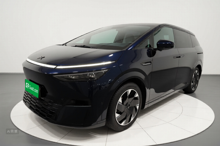 Xpeng X9 2023 car image #2