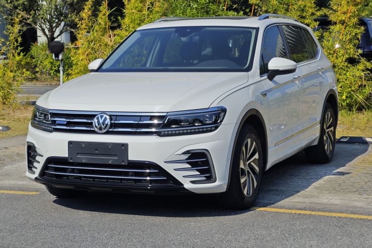 Volkswagen Tiguan L New Energy 2020 imagen de coche #2