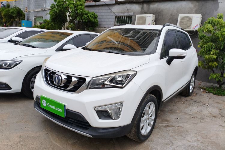 Changan CS15 2018 صورة سيارة #2