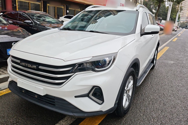X70M 2021 car image #2