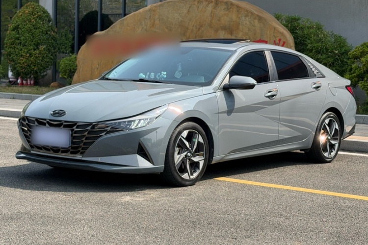 Hyundai Elantra 2020 immagine di auto #2