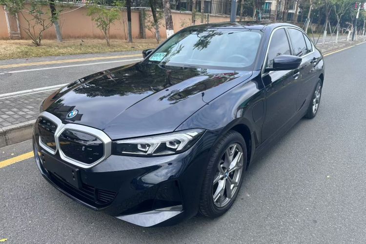 BMW i3 2024 imagem de carro #2