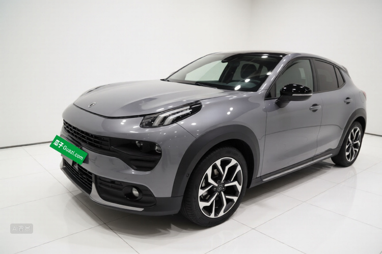 Lynk & Co 02 2019 car image #2