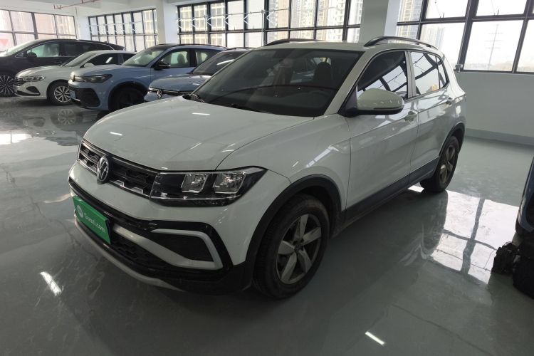 Toyota T-Cross 2023 car image #2