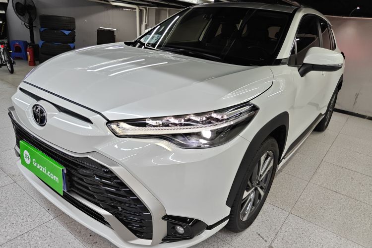 Toyota Frontlander 2023 car image #2