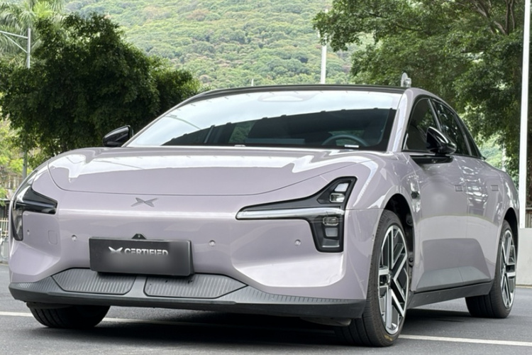 小鹏 小鹏MONA M03 2025 汽车图片 #2