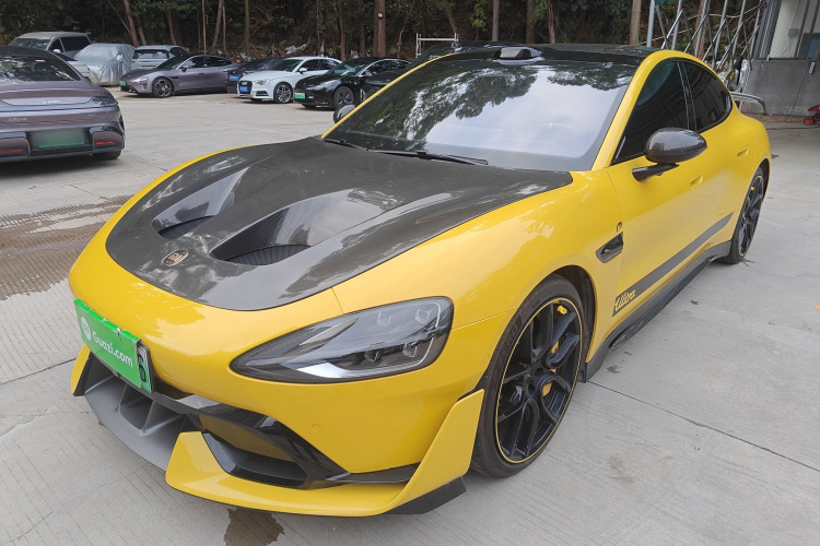 MI SU7 Ultra 2025 car image #2