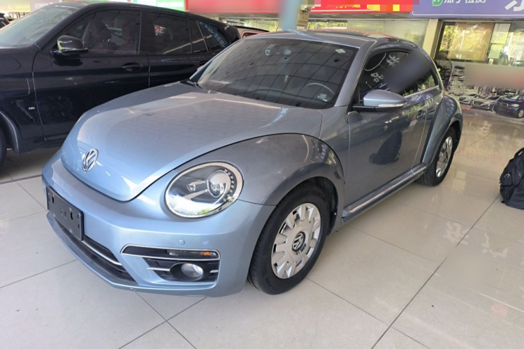 Volkswagen Beetle 2018 immagine di auto #2
