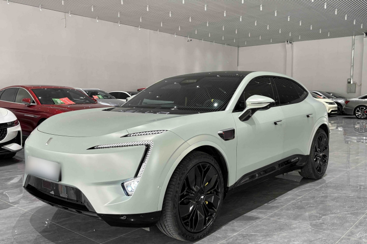 Avatr 11 2023 car image #2