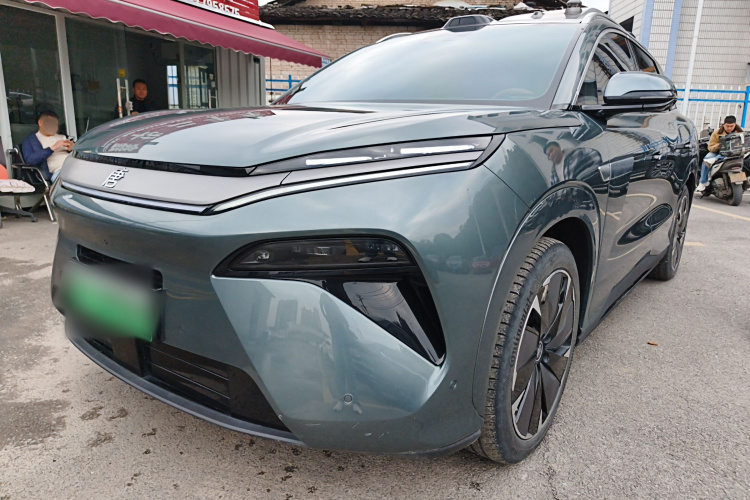 BYD Tang L 2025 car image #2