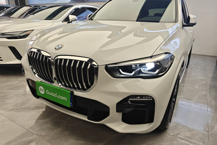 BMW X5 (Imported) 2021 car image #2