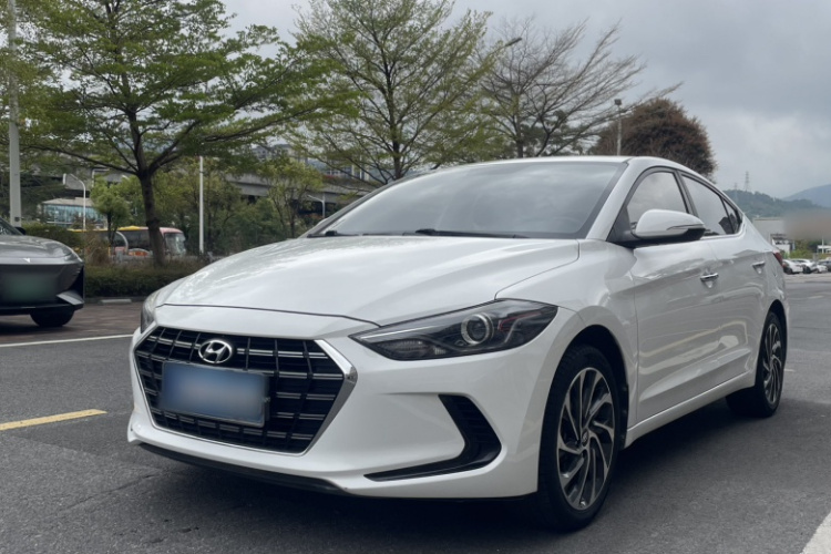 Hyundai Elantra AD 2020 immagine di auto #2