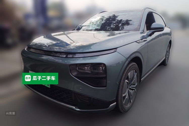 Xpeng G9 2023 car image #2