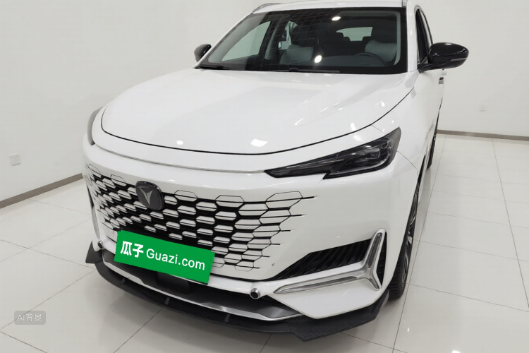 Changan UNI-K iDD 2022 car image #2