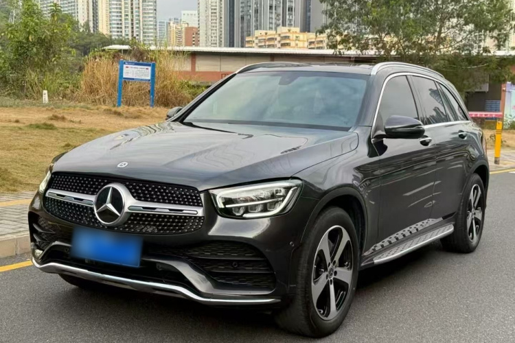 Mercedes-Benz GLC Class 2022 car image #2