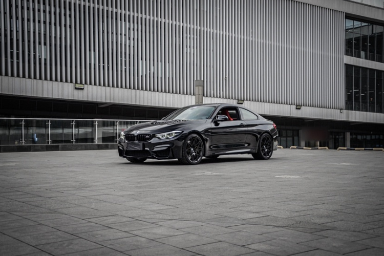 BMW M4 2019 image de voiture #2