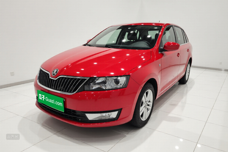 Skoda Rapid Spaceback 2015 immagine di auto #2
