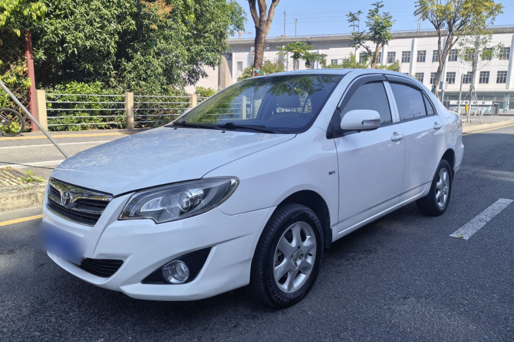 Toyota Corolla (Classic) 2015 car image #2