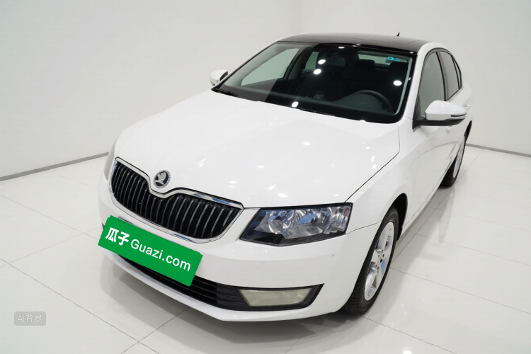 Skoda Octavia 2015 car image #2