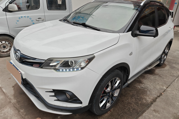 东南 东南DX3 2017 汽车图片 #2