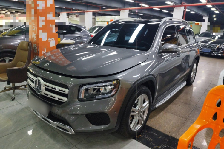 Mercedes-Benz GLB Class 2023 car image #2