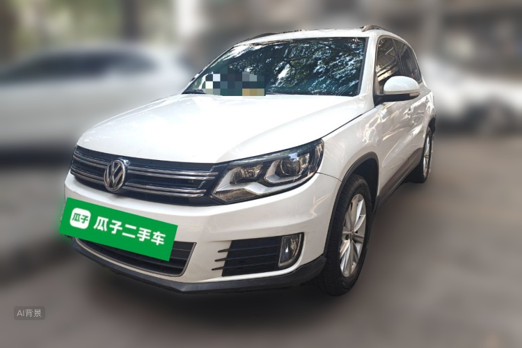 Volkswagen Tiguan 2015 car image #2