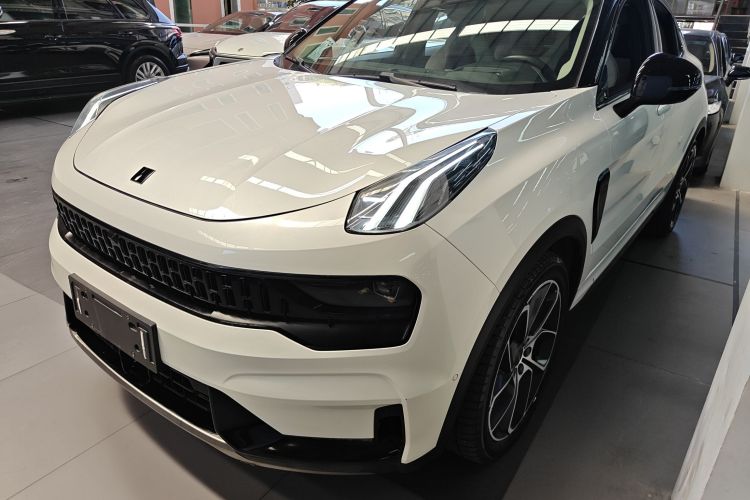 Lynk & Co 05 2020 #2 Lynk & Co 05 2020 car image #2