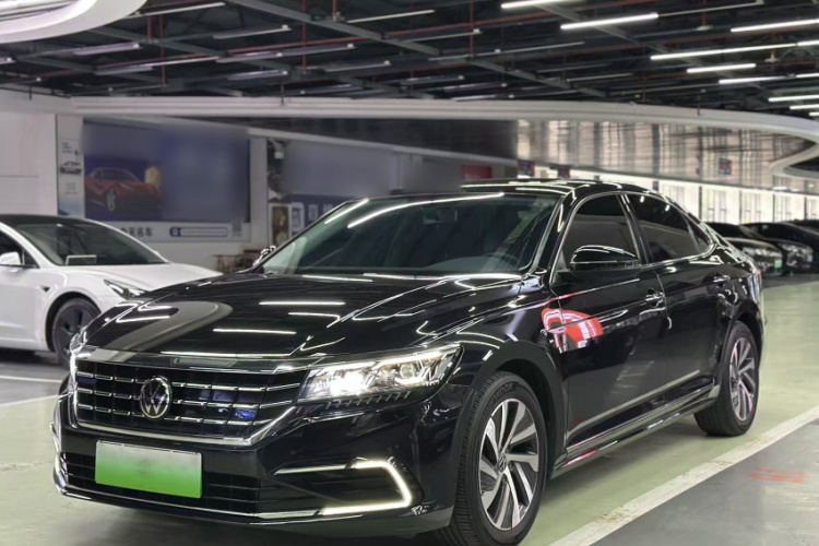 Volkswagen Passat New Energy 2021 immagine di auto #2