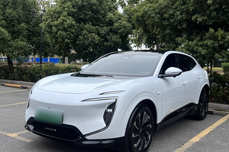 Avatr 07 2025 car image #2