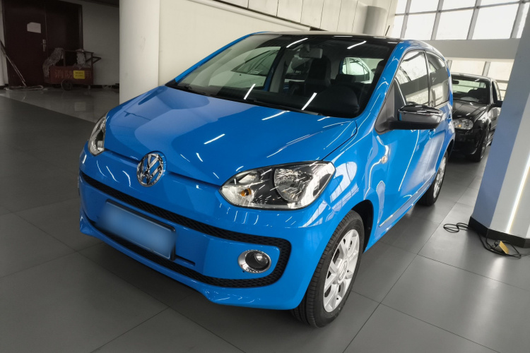 Volkswagen up! 2016 car image #2