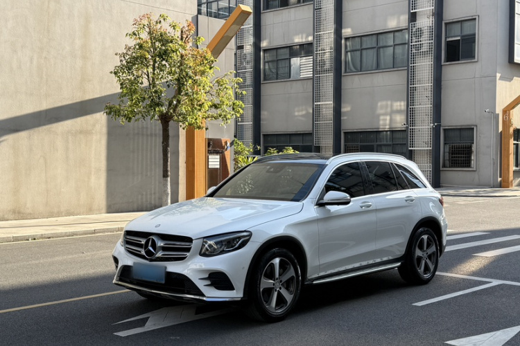 Mercedes-Benz GLC Class 2016 صورة سيارة #2