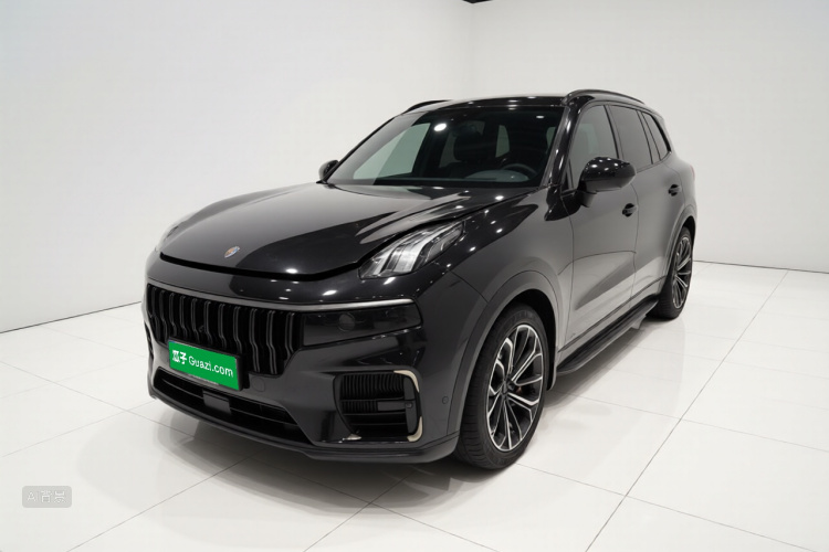 Lynk & Co 09 2022 #2 Lynk & Co 09 2022 car image #2