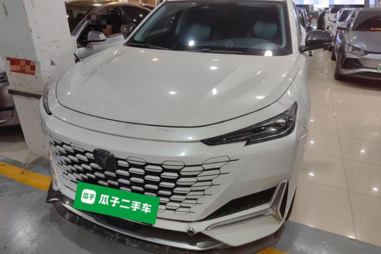 Changan UNI-K iDD 2022 car image #2