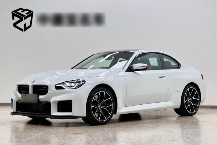 BMW M2 2026 immagine di auto #2