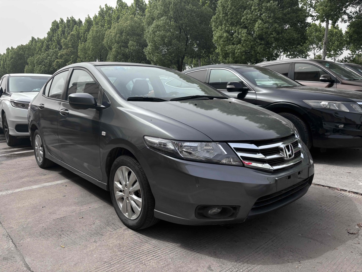 Honda City Classic 2013 #2 Honda City Classic 2013 car image #2