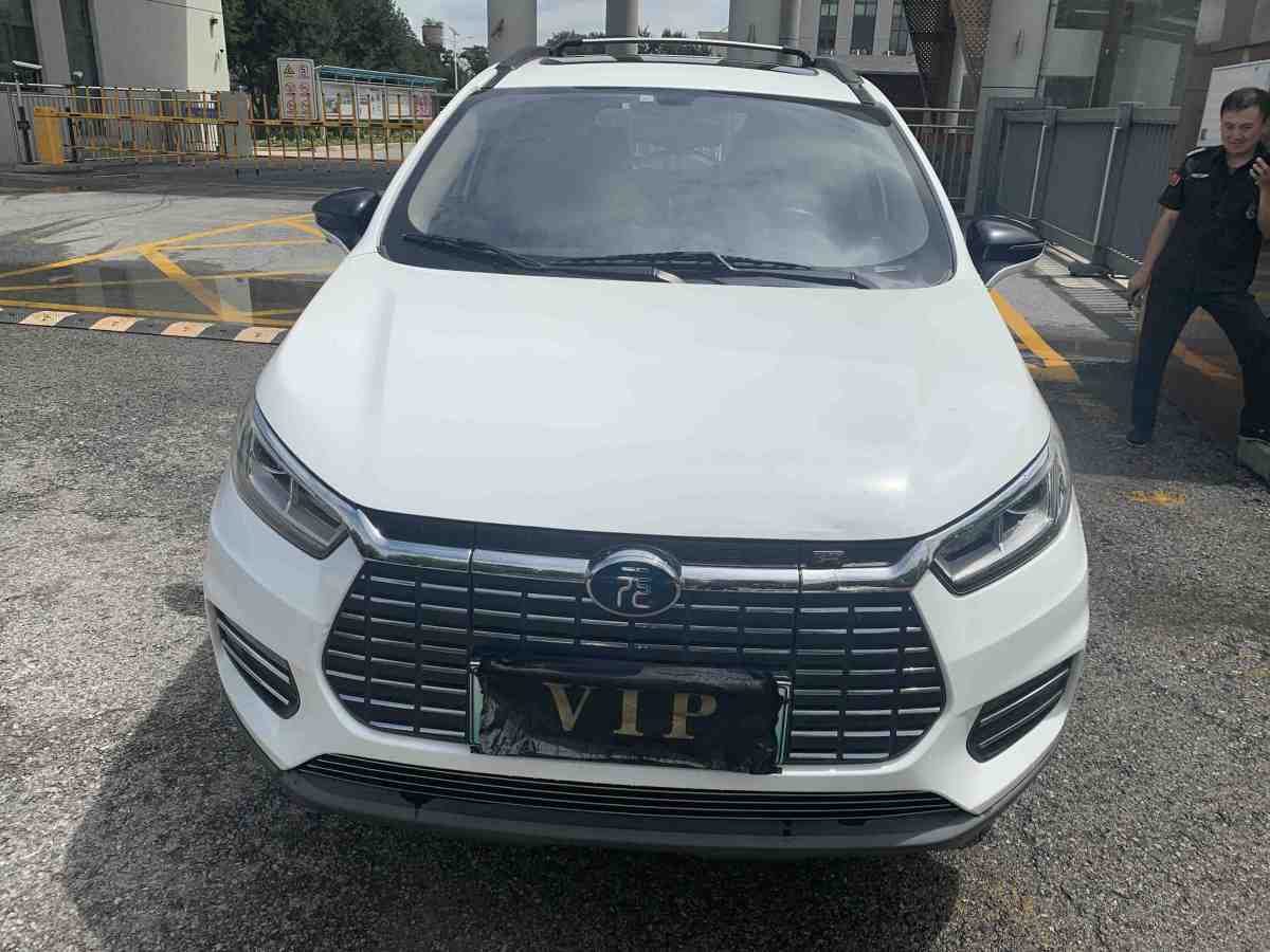 BYD Yuan New Energy 2018 car image #2