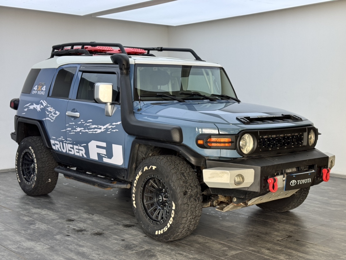 Toyota FJ Cruiser 2020 #2 Toyota FJ Cruiser 2020 car image #2