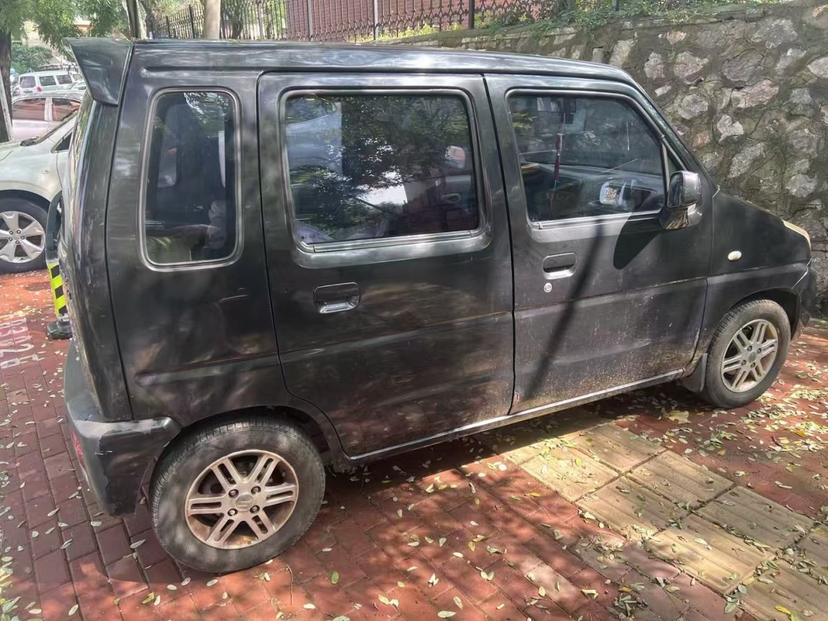 Suzuki Wagon R 2010 imagem de carro #2