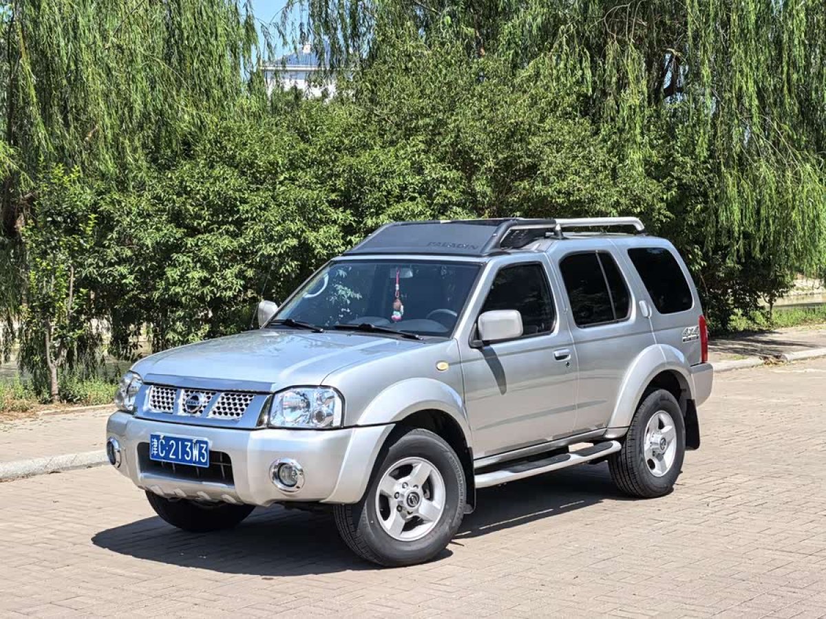 日产 日产帕拉丁 2013 汽车图片 #2