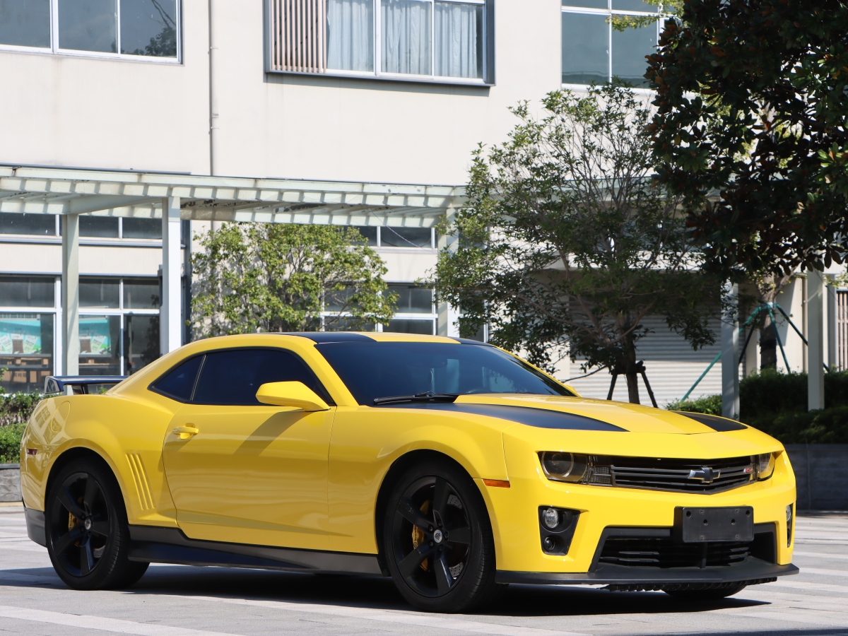 Chevrolet Camaro 2011 immagine di auto #2
