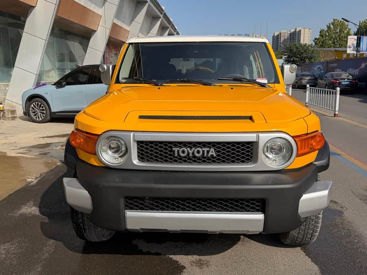 Toyota FJ Cruiser 2009 car image #2