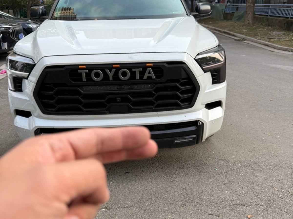 Toyota Sequoia 2023 #2 Toyota Sequoia 2023 imagen de coche #2