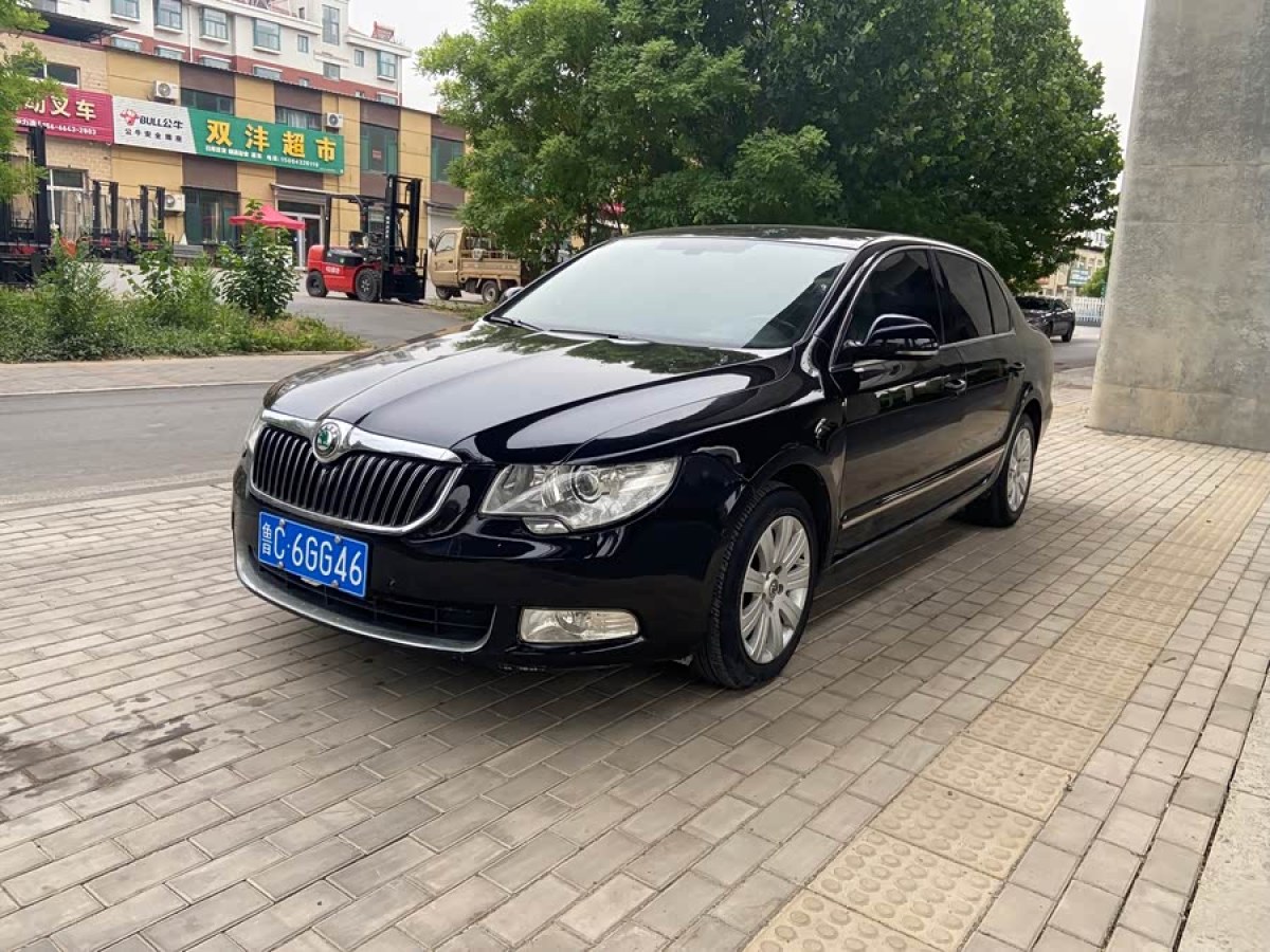 Skoda Superb 2012 صورة سيارة #2