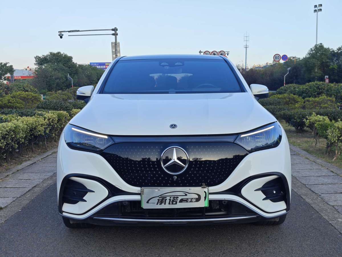 Mercedes-Benz EQE SUV 2023 #2 Mercedes-Benz EQE SUV 2023 car image #2