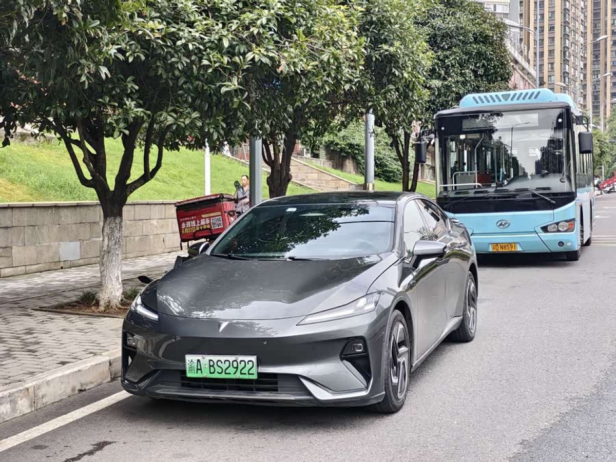 Deepal L07 2025 car image #2